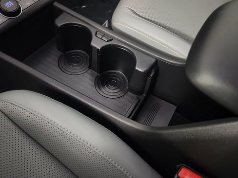 Certified 2024 Hyundai Kona Limited FWD image 29