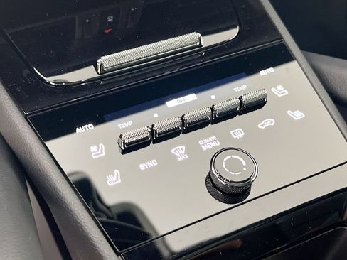 New 2026 Porsche Cayenne E-Hybrid AWD/4WD image 18