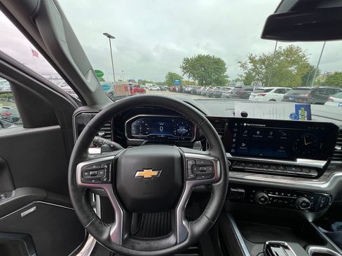 Used 2023 Chevrolet Silverado 1500 LTZ w/ LTZ Convenience Package II AWD/4WD image 48