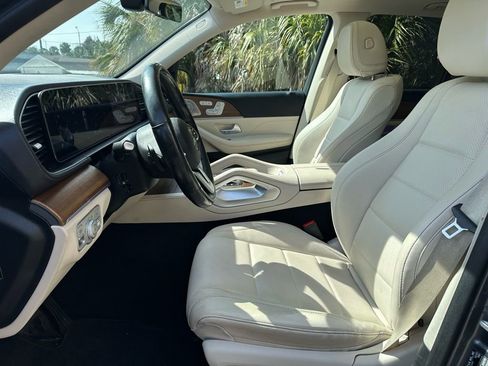 Used 2022 Mercedes-Benz GLE 350 4MATIC w/ AMG Line Exterior image 16