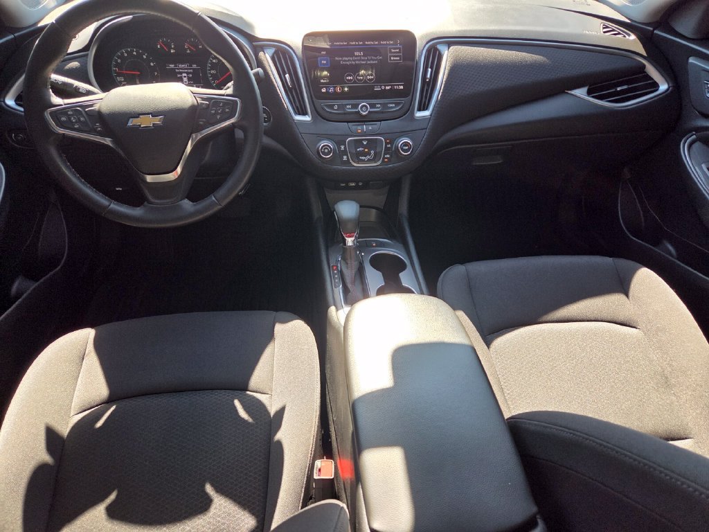 Used 2024 Chevrolet Malibu RS FWD image 9