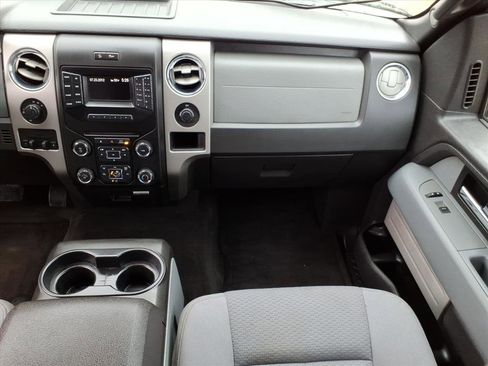 Used 2013 Ford F150 XLT w/ XLT Chrome Pkg image 7