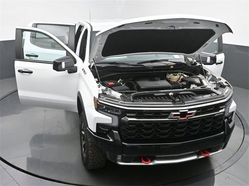 Used 2022 Chevrolet Silverado 1500 ZR2 image 62