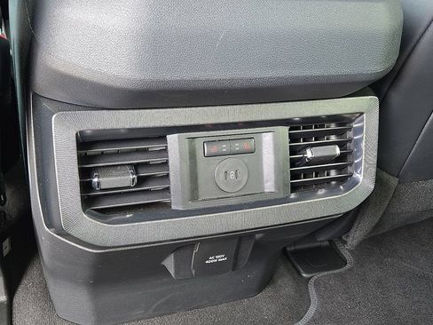 Used 2025 Ford F250 Platinum w/ Tremor Off-Road Package AWD/4WD image 16