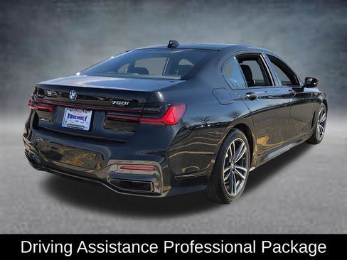 Used 2022 BMW 750i xDrive w/ Executive Package AWD/4WD image 8