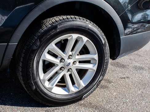 Used 2015 Ford Explorer FWD image 6