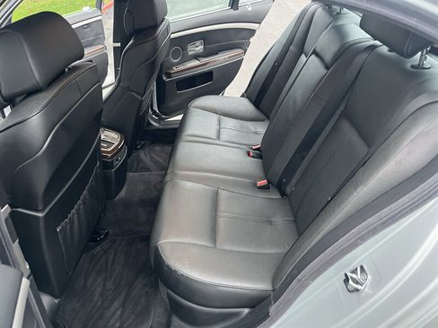 Used 2007 BMW 750i image 27