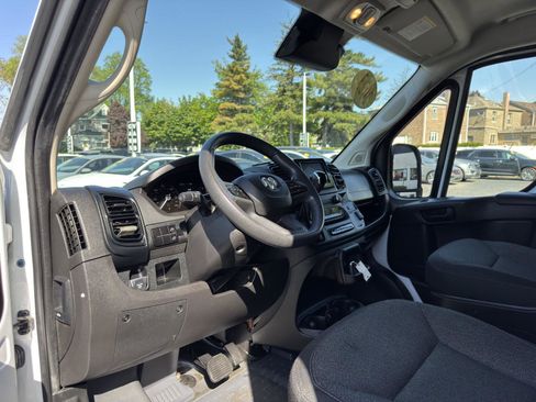 Used 2023 RAM ProMaster 2500 FWD image 14