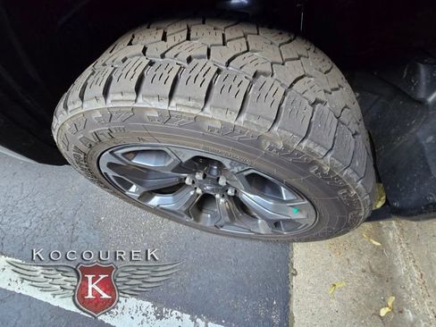 Used 2021 RAM 1500 Limited w/ Night Edition AWD/4WD image 9