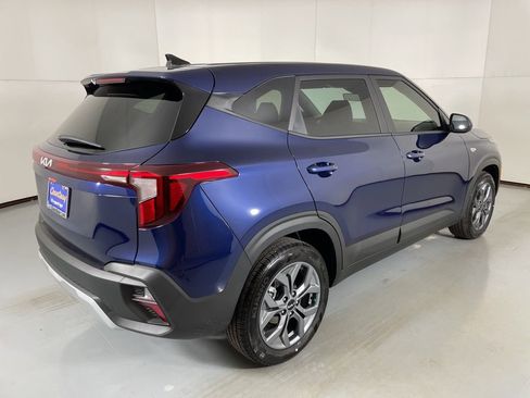 New 2026 Kia Seltos LX image 8