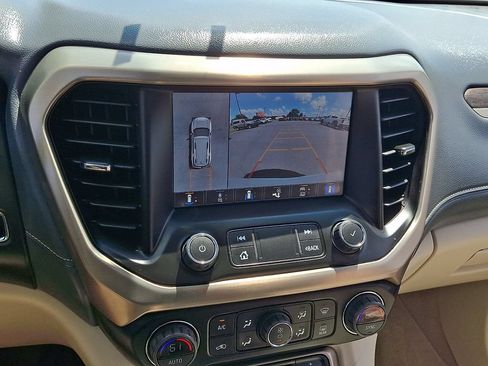 Used 2023 GMC Acadia Denali w/ Denali Ultimate Package AWD/4WD image 19