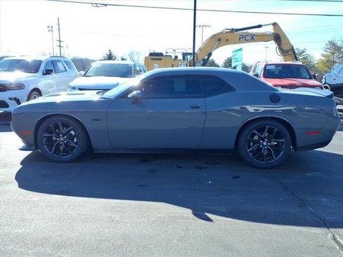 Used 2023 Dodge Challenger R/T w/ Plus Package image 4