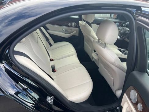 Used 2017 Mercedes-Benz E 300 4MATIC image 12
