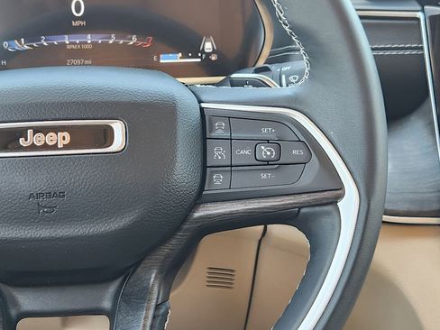 Used 2022 Jeep Grand Cherokee Limited w/ MOPAR Finishing Package RWD image 28