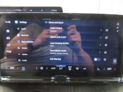 Used 2025 Ford Expedition Max Platinum w/ Platinum Ultimate Package image 31