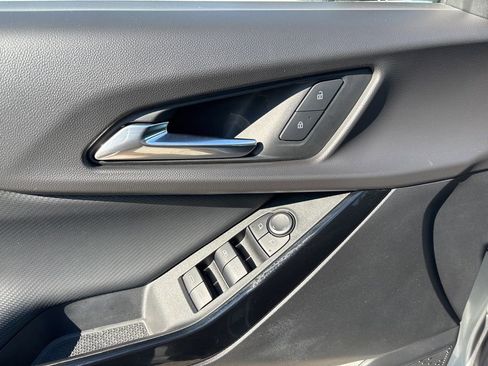 Used 2025 Chevrolet Equinox LT image 28