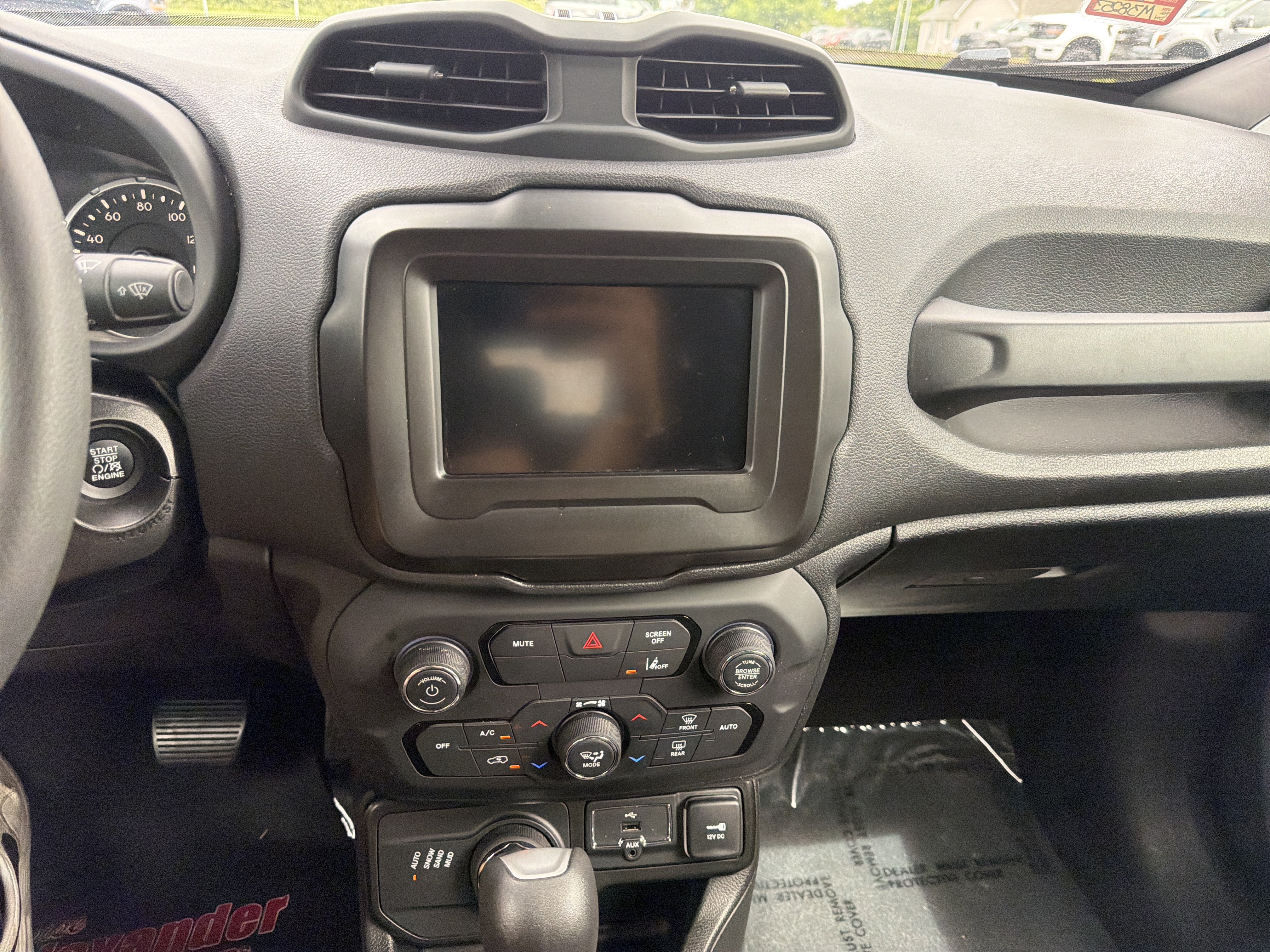 Used 2021 Jeep Renegade Sport w/ Sport Appearance Group AWD/4WD image 24