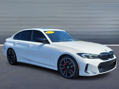 Used 2025 BMW M340i w/ Premium Package RWD image 2