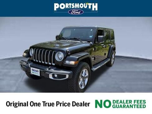 Used 2020 Jeep Wrangler Unlimited Sahara AWD/4WD image 27