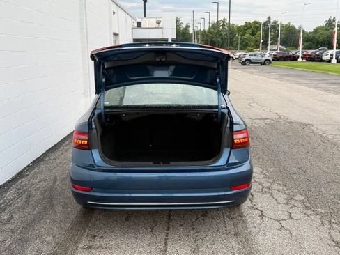 Used 2019 Volkswagen Jetta SE FWD image 8