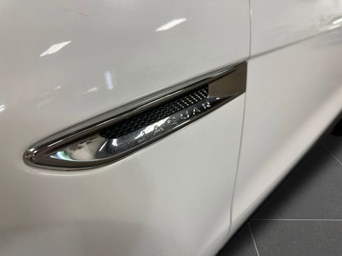 Used 2018 Jaguar F-PACE Premium AWD/4WD image 40