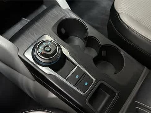 Used 2024 Ford Escape Platinum image 23