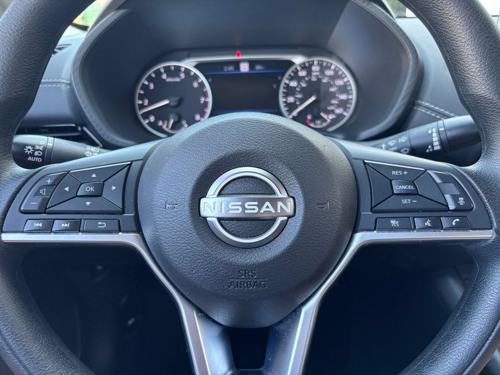 Used 2025 Nissan Sentra SV FWD image 25
