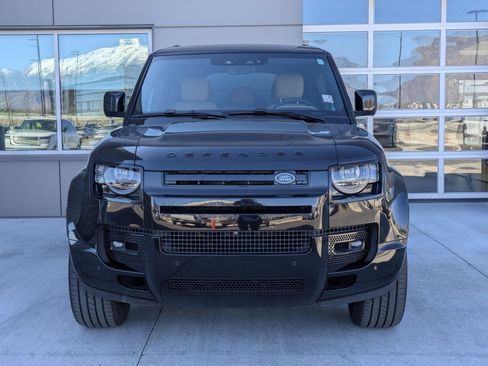 Certified 2025 Land Rover Defender 110 X-Dynamic SE image 2