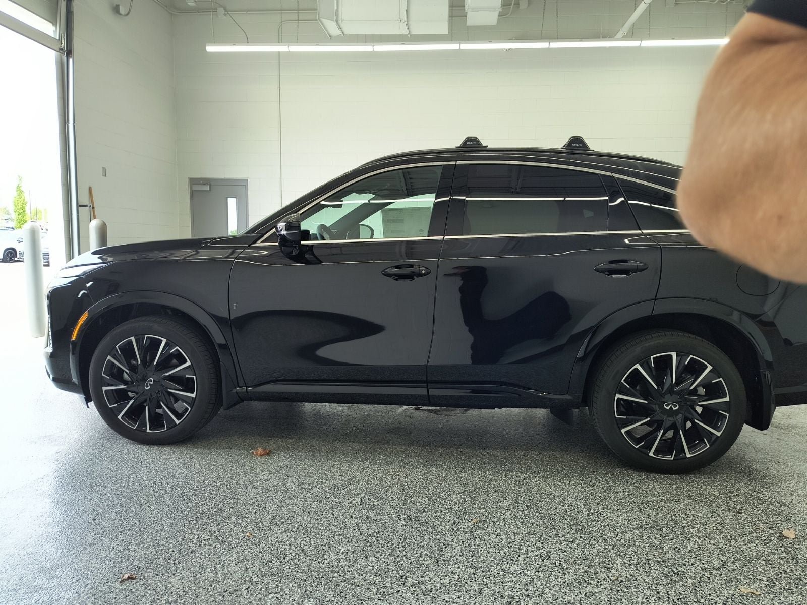 New 2027 INFINITI QX65 Autograph w/ Cargo Package AWD/4WD image 2