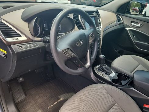 Used 2017 Hyundai Santa Fe SE w/ Cargo Package FWD image 15