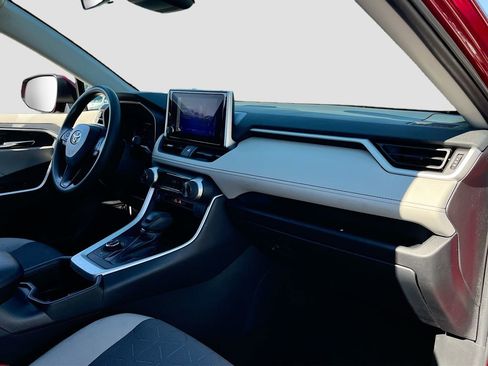 Used 2024 Toyota RAV4 XLE image 26