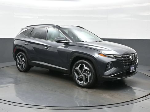 Certified 2024 Hyundai Tucson Limited AWD/4WD image 8