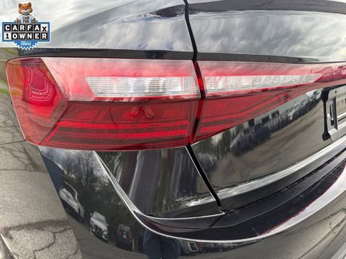Used 2025 Volkswagen Jetta SE FWD image 21