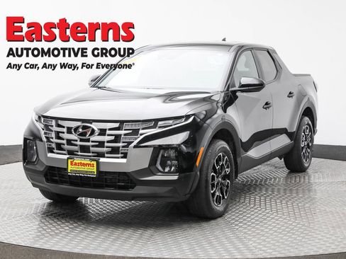 Used 2024 Hyundai Santa Cruz SE image 1