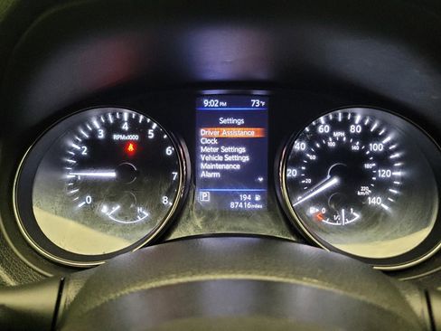 Used 2020 Nissan Rogue S FWD image 23