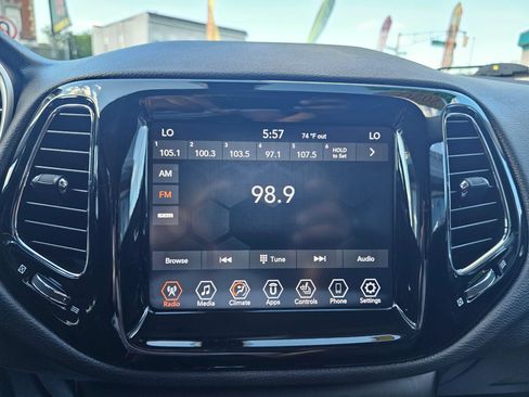 Used 2020 Jeep Compass Limited AWD/4WD image 22