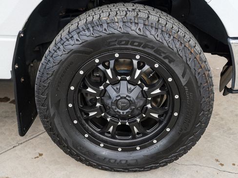 Used 2013 Ford F150 XLT w/ Luxury Equipment Group AWD/4WD image 11