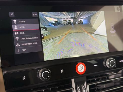 New 2026 Porsche Macan Turbo image 32