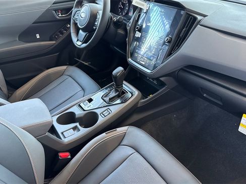 New 2025 Subaru Crosstrek 2.5i Limited w/ Crosstrek Mirror Package image 19