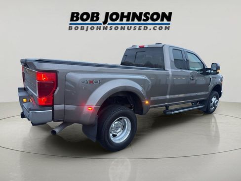 Used 2022 Ford F350 Lariat w/ Lariat Value Package AWD/4WD image 7