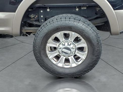 Used 2019 Ford F350 Lariat w/ Lariat Ultimate Package AWD/4WD image 4