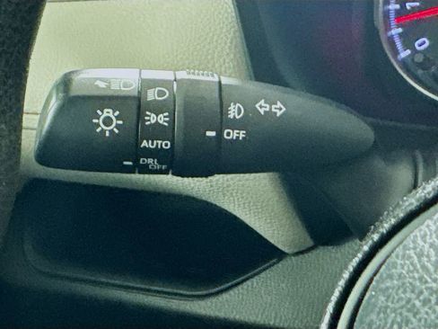 Used 2019 Toyota RAV4 XLE image 12