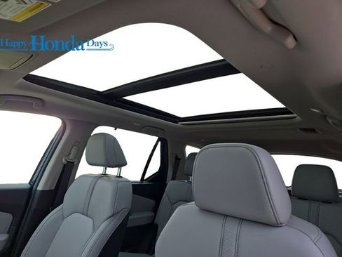 New 2025 Honda Pilot Touring image 13