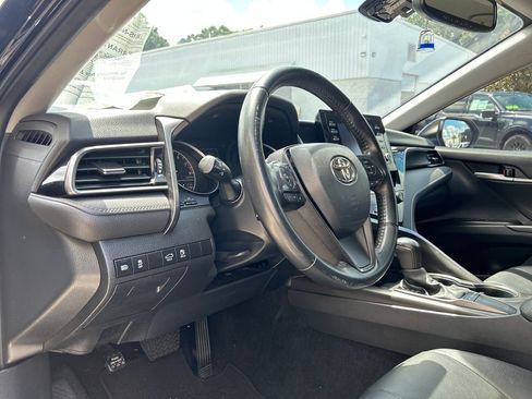 Used 2023 Toyota Camry SE w/ Convenience Package FWD image 10