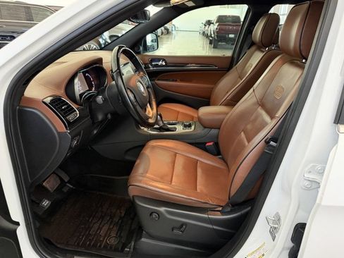 Used 2021 Jeep Grand Cherokee Overland AWD/4WD image 15