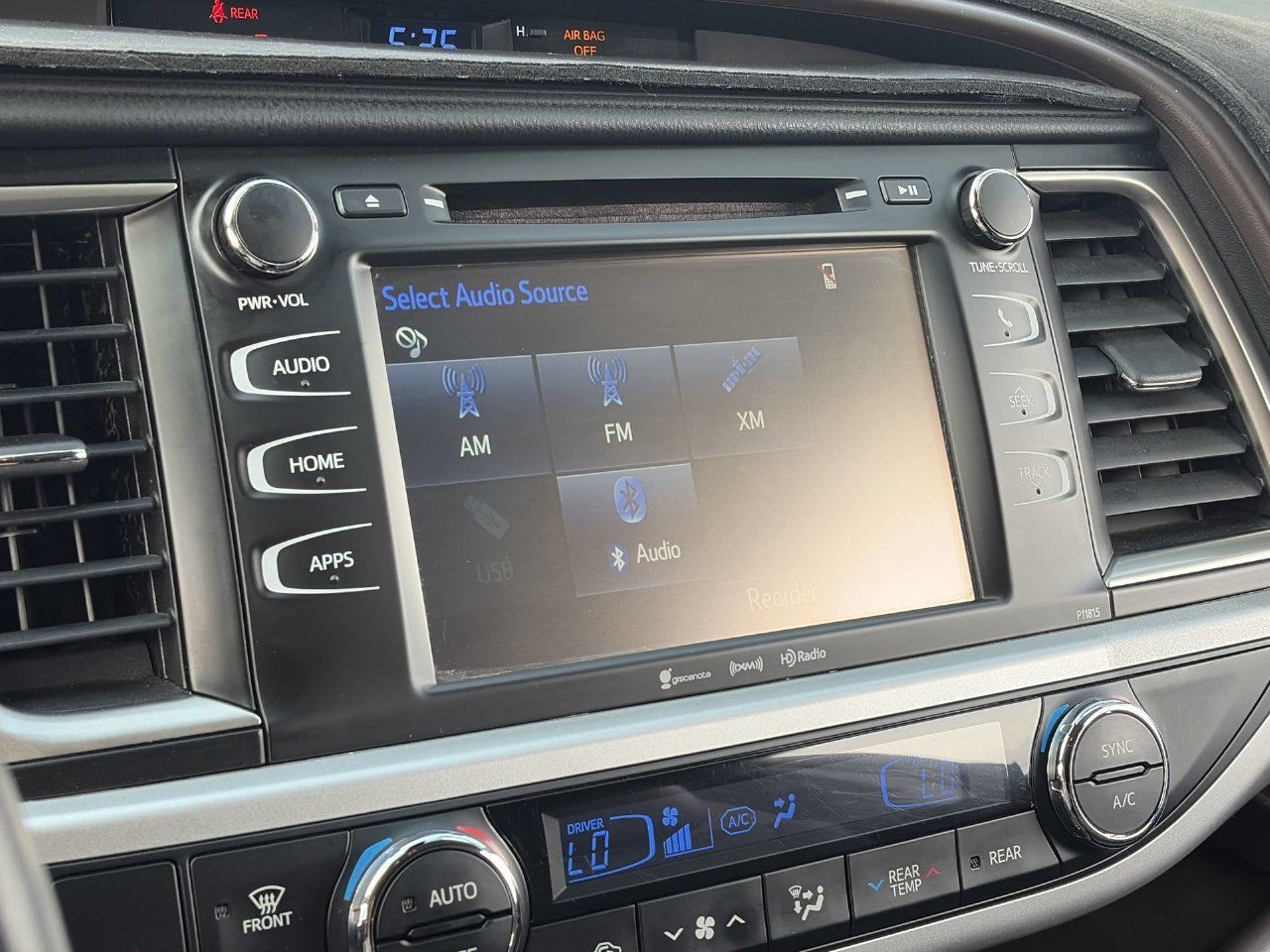 Used 2019 Toyota Highlander Plus FWD image 24