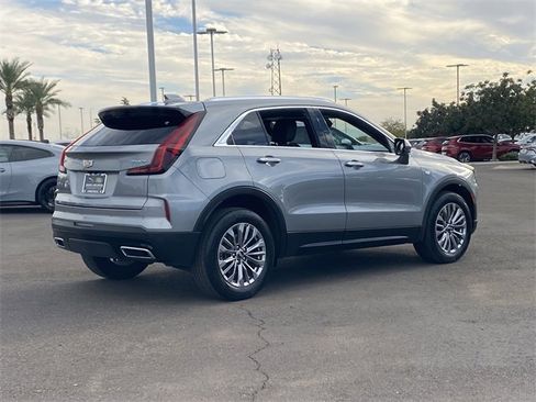 Used 2024 Cadillac XT4 Premium Luxury image 28