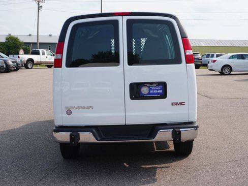 Used 2025 GMC Savana 2500 w/ Driver Convenience Package RWD image 4