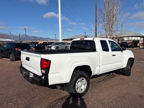 Used 2023 Toyota Tacoma SR image 9