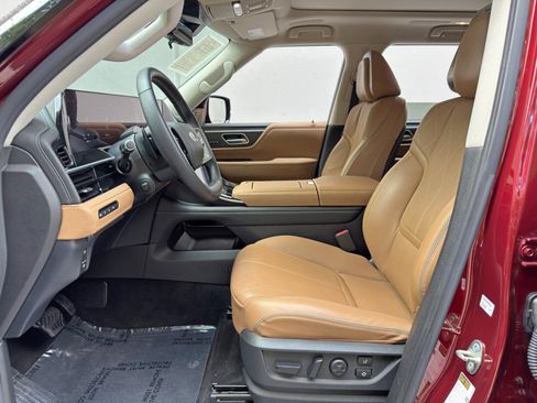 Used 2025 INFINITI QX80 Sensory w/ Exterior Package AWD/4WD image 17